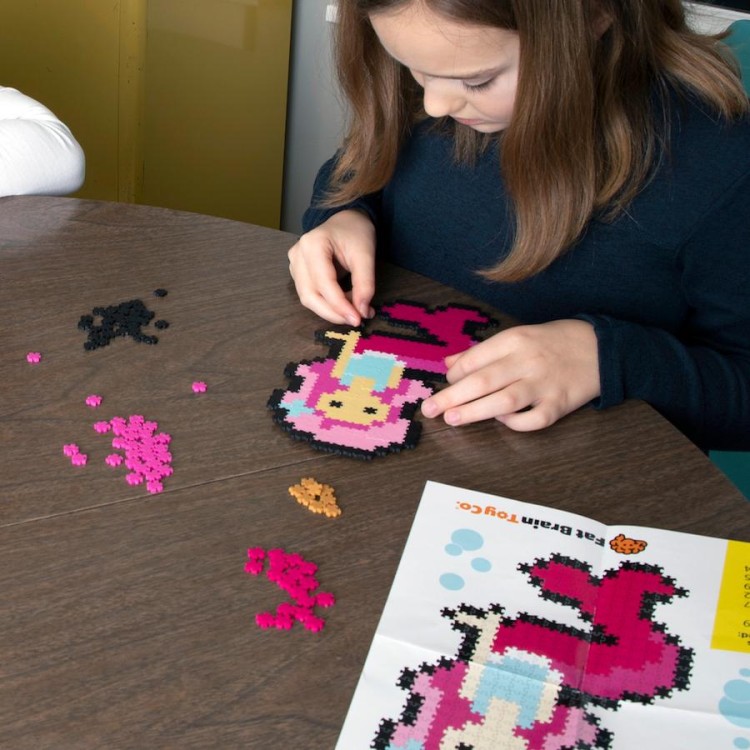 Puzzelki Pixelki Jixelz Bajkowi Przyjaciele 700 el. - Fat Brain Toys