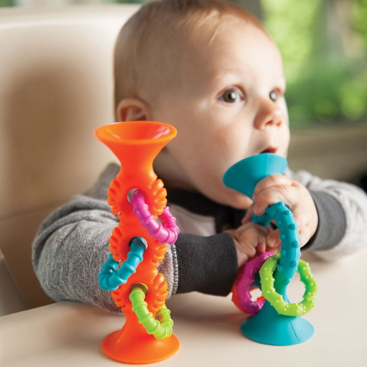 Grzechotka - przyssawka pomarańczowa  - Fat Brain Toys