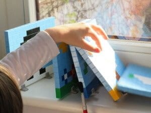 Klocki konstrukcyjne Zbuduj obrazek - 900 el. -  The Little Architect