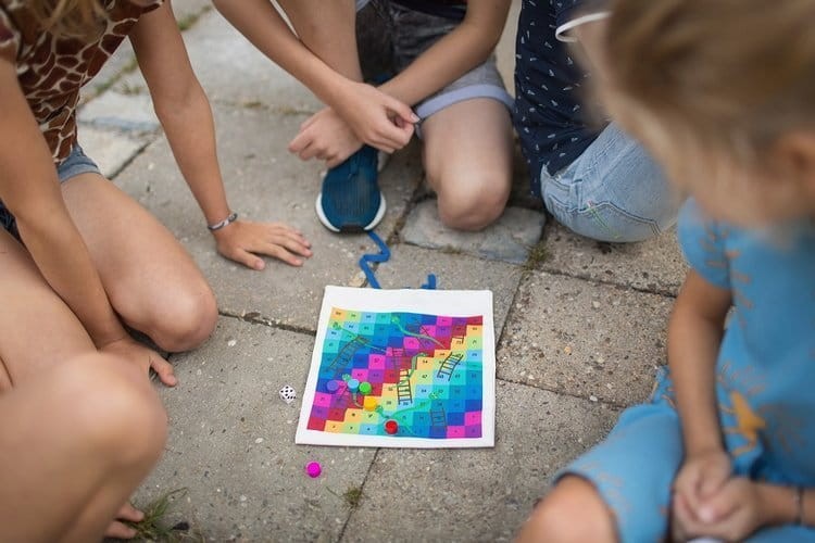 Chińczyk i Drabina - 2w1 - gry planszowe podróżne BS Toys