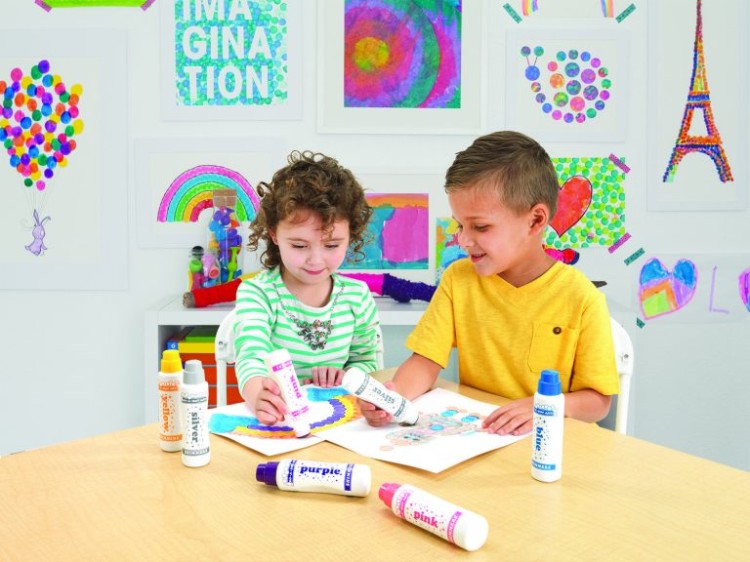 Duże flamastry kropkowe Klejnoty Do a dot Art w akcji