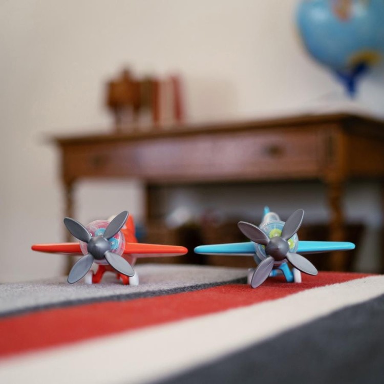 Sprytny samolot z ruchomym śmigłem playviators Fat Brain Toys 4