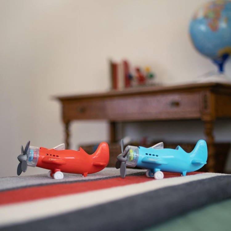 Sprytny samolot z ruchomym śmigłem playviators Fat Brain Toys 11