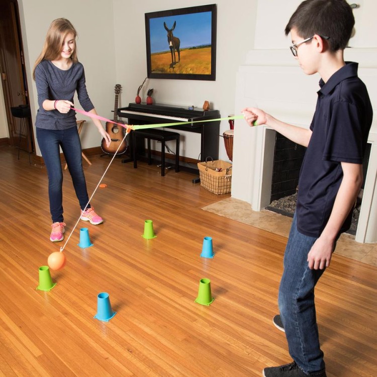 Przeciąganie i zbijanie Swipeshot  Fat Brain Toys 1