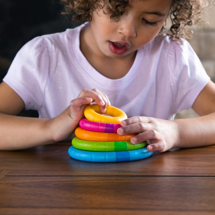 Sprytne kółeczka magnetyczne 5 szt TinkerRings Fat Brain Toys 3