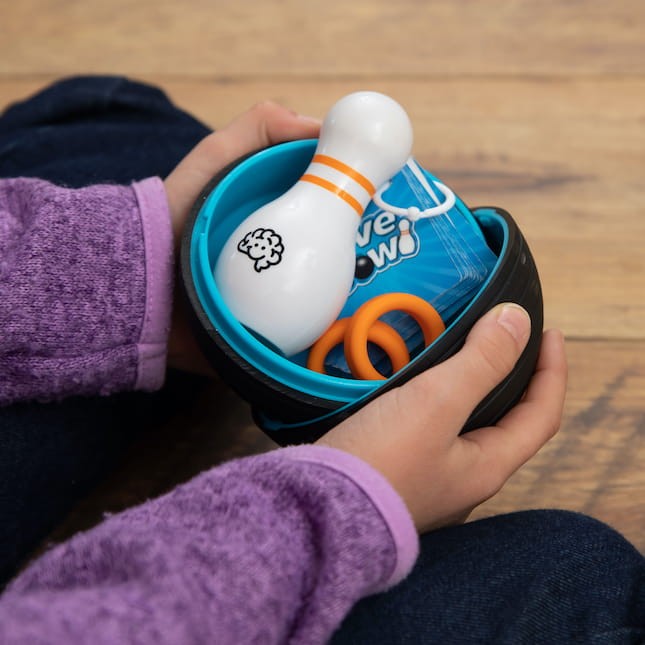 Podkręcona kula do kręgli gra zręcznościowa Fat Brain Toys 6