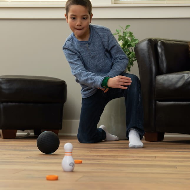 Podkręcona kula do kręgli gra zręcznościowa Fat Brain Toys 9