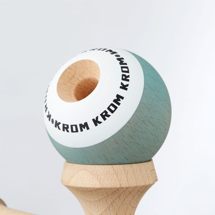 Kendama KROM POP FADE L.E. gra zręcznościowa pistachio 3