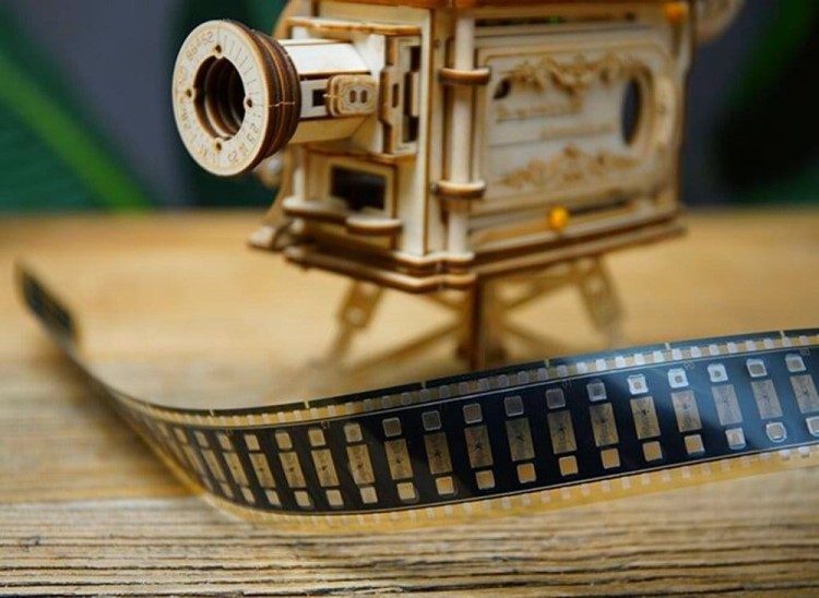 Projektor filmowy model 3D DIY Robotime 6