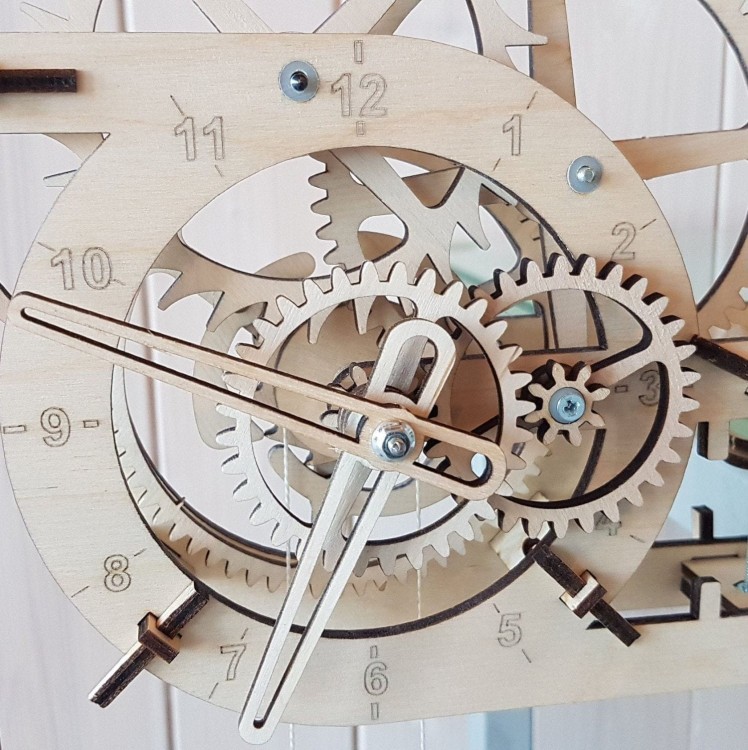 Drewniany zegar mechaniczny z wahadłem DIY średnica 21 cm 2