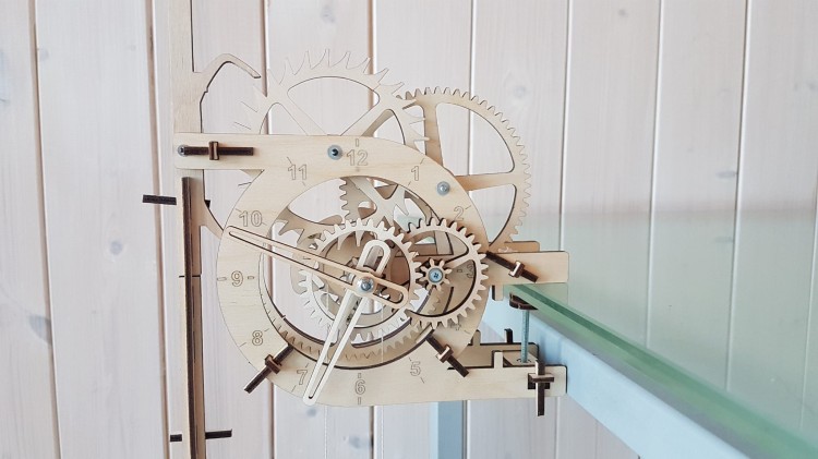 Drewniany zegar mechaniczny z wahadłem DIY średnica 21 cm 6