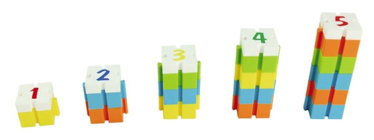 Klocki konstrukcyjne Zwierzęta i cyfry 136 el.  Wise 12