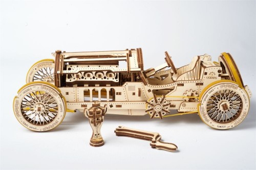 Auto wyścigowe U-9 model mechaniczny do składania 348 el. Ugears