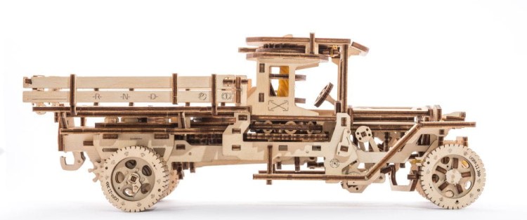 Ciężarówka UGM-11 model mechaniczny do składania 420 el. Ugears 1