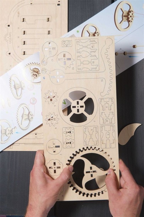 Mechaniczna szkatułka model mechaniczny do składania 61 el. Ugears 5