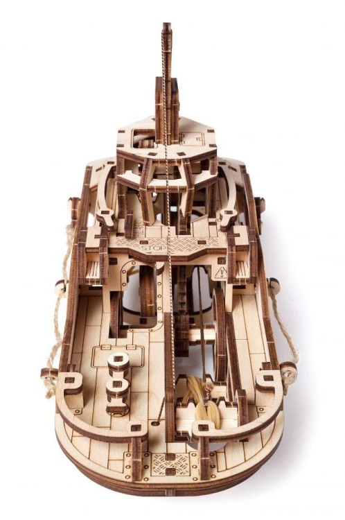 Statek holownik model mechaniczny do składania 169 el. Ugears 10