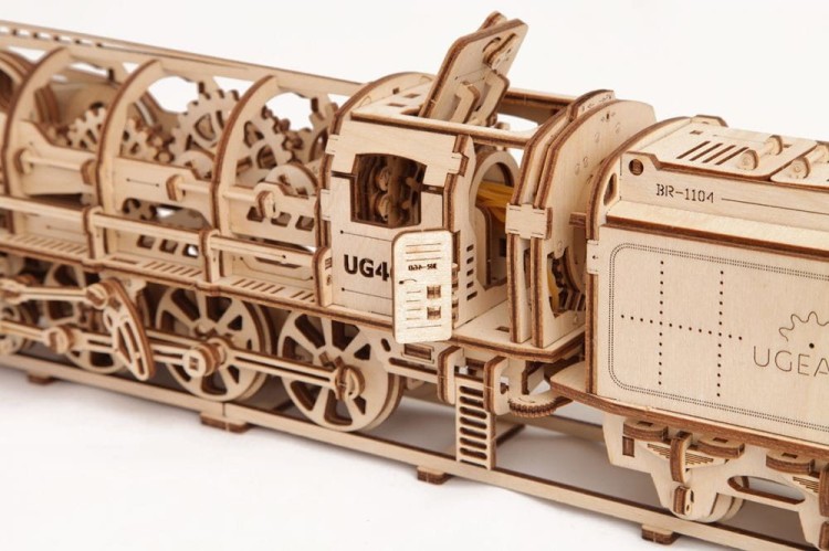 Lokomotywa UG 460 z tenderem model mechaniczny do składania 443 el. Ugears 3