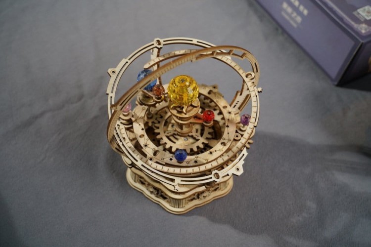 Pozytywka Gwieździsta Noc drewniany model 3D Robotime 2