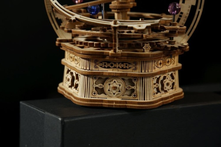 Pozytywka Gwieździsta Noc drewniany model 3D Robotime 5