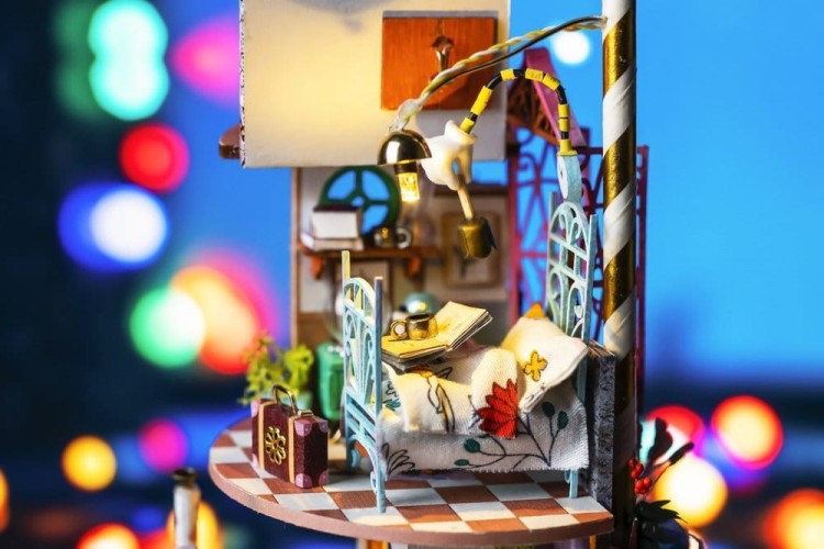 Kwiecisty domek w tubie - drewniany mini domek DIY model 3D Robotime 7