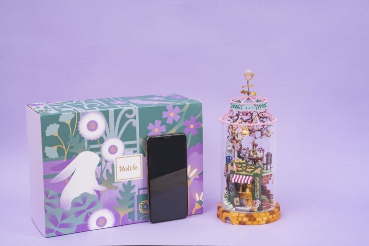 Magiczna kawiarnia w tubie - drewniany mini domek DIY model 3D Robotime 7