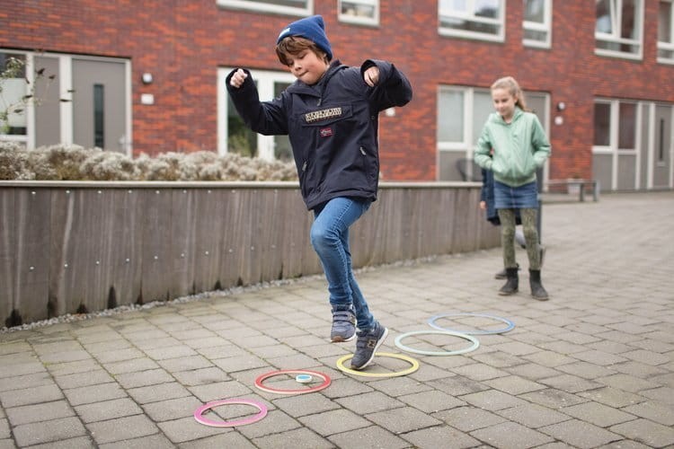 Sportowe obręcze 5w1 gry zręcznościowe BS Toys 3