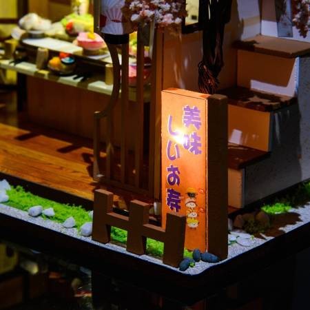 pol_pm_LITTLE-STORY-Skladany-Drewniany-Model-LED-Sushi-House-687_11.jpg