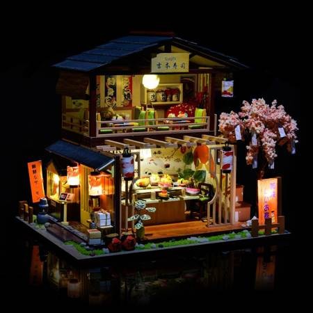 pol_pm_LITTLE-STORY-Skladany-Drewniany-Model-LED-Sushi-House-687_8.jpg