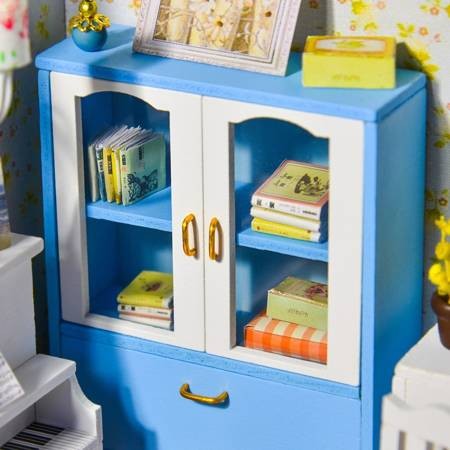 pol_pm_LITTLE-STORY-Skladany-Drewniany-Model-LED-Annas-Room-677_5.jpg