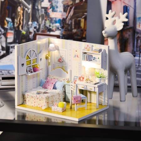 pol_pm_LITTLE-STORY-Skladany-Drewniany-Model-LED-Barbaras-Room-675_2.jpg