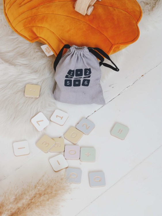 drewniane cyfry matematyka milin 1-kopia.jpg