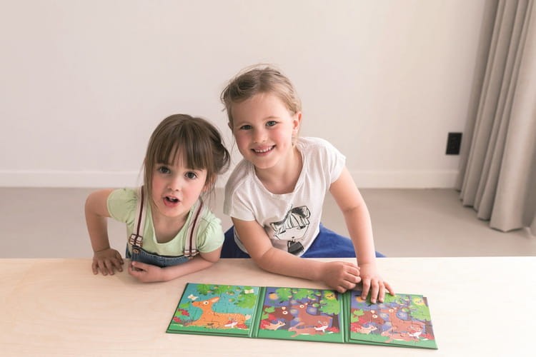 pol_pl_Scratch-Puzzle-magnetyczne-ksiazka-podrozna-W-lesie-2-obrazki-40-elem-1875_5.jpg