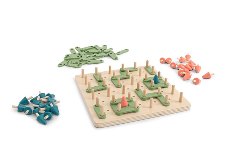 pol_pl_BS-Toys-drewniana-gra-strategiczna-Polacz-kropki-Zasadz-drzewo-2134_3.jpg