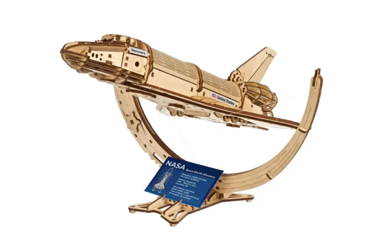 pol_pl_UGEARS-Skladany-Drewniany-Model-3D-Wahadlowiec-NASA-Discovery-1492_2.webp