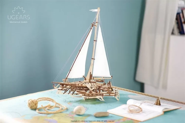 pol_pl_UGEARS-Skladany-Drewniany-Model-3D-Trimaran-Merihobus-1460_9.webp