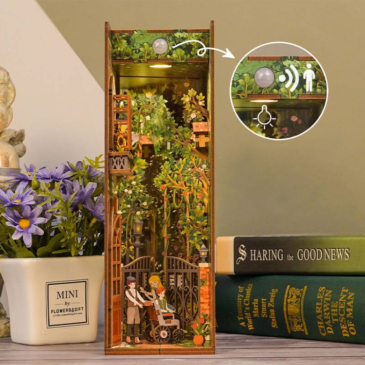 pol_pl_Tonecheer-Skladany-Drewniany-Model-3D-LED-Book-Nook-Tajemniczy-Ogrod-1560_6.jpg