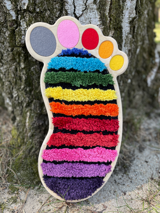 sciezka sesoryczna sensoryfeet maliciekawscy zestaw2 stopa1.png