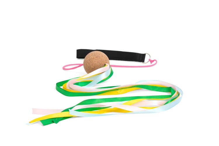 pol_pl_BS-Toys-korkowy-POI-z-tasiemkami-pilka-do-zonglerki-2246_1.jpg