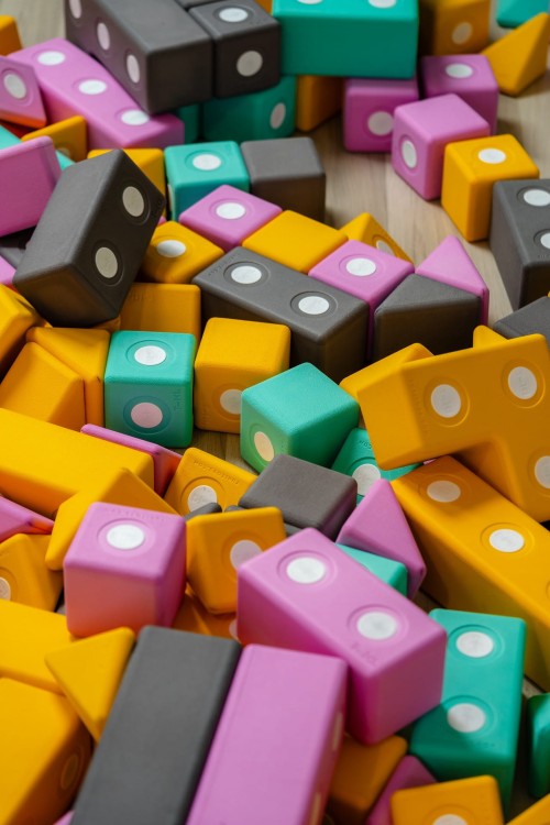 tuki-foam-big-magnetic-blocks.JPEG