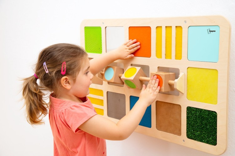 Gra ścienna tablica drewniana kostka dotykowa sensoryczna