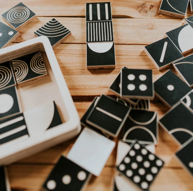 Drewniane Klocki kontrastowe + karty z kompozycjami Milin