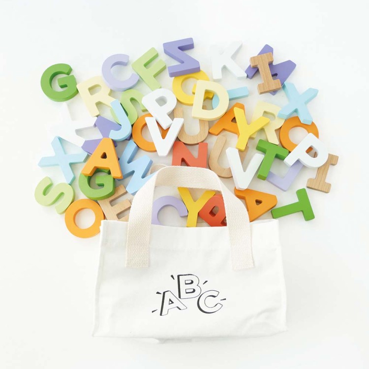 PL143-letters-bag-falling-out-of-bag.jpg