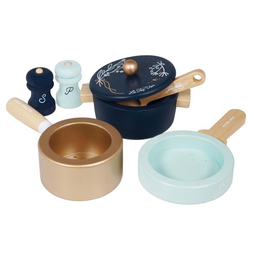 TV301-pots-and-pans-blue-copper.jpg