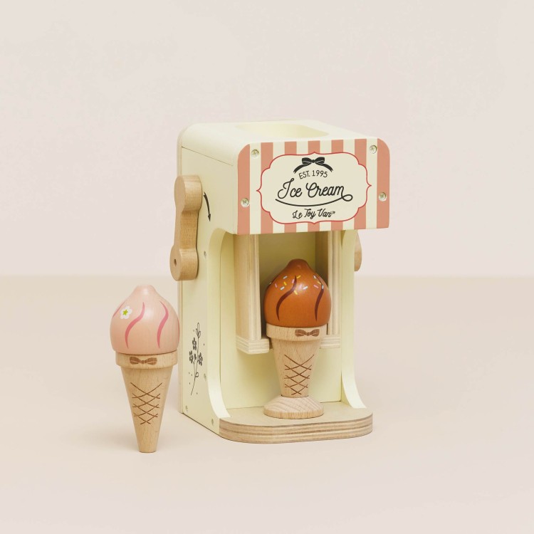 TV306-ice-cream-machine-with-playfood-cones.jpg