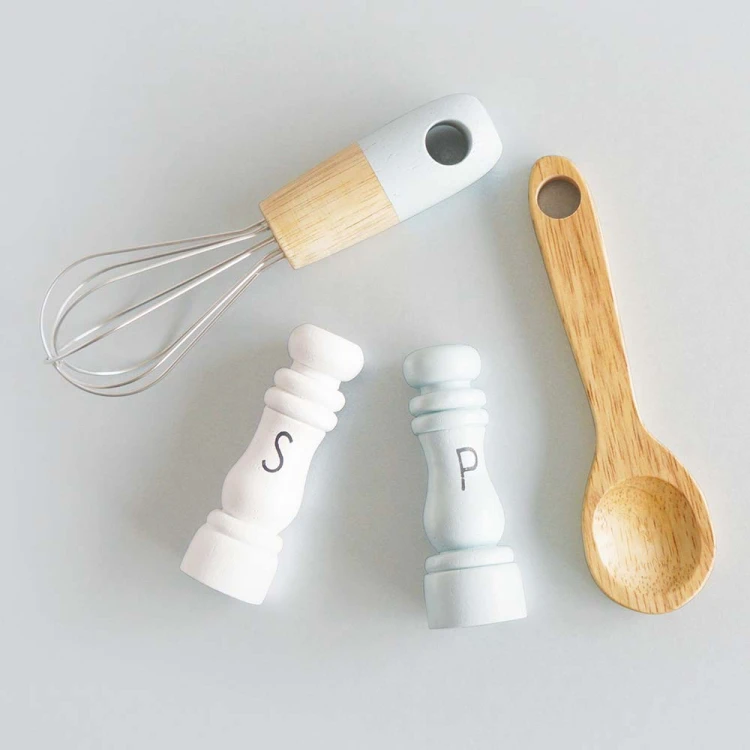 TV325-oxford-kitchen-wooden-whisk-spoon-salt-pepper.jpg