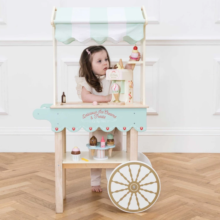 TV327-ice-cream-trolley-child-serving-ice-cream-to-customers.jpg