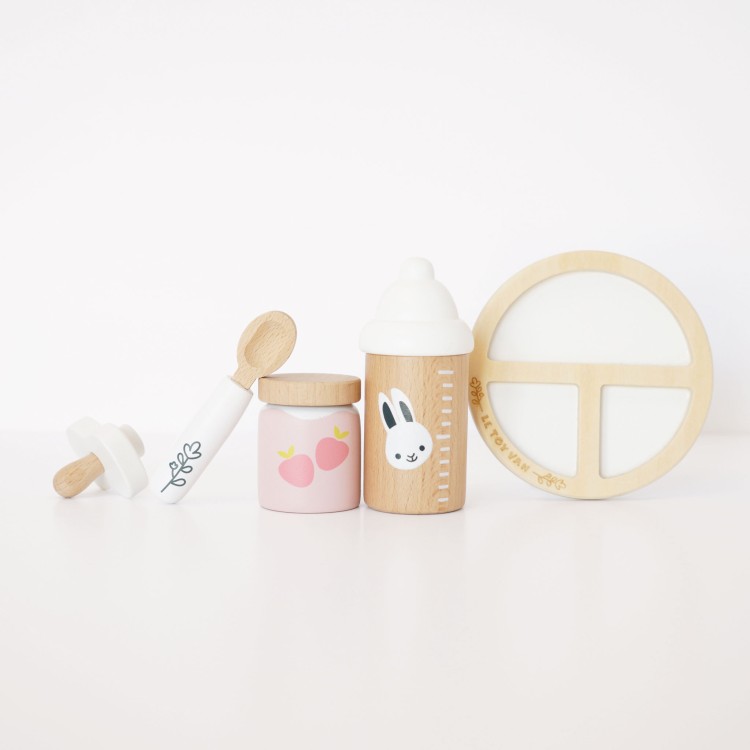 TV598-doll-baby-nursing-set-all-wooden-parts.jpg