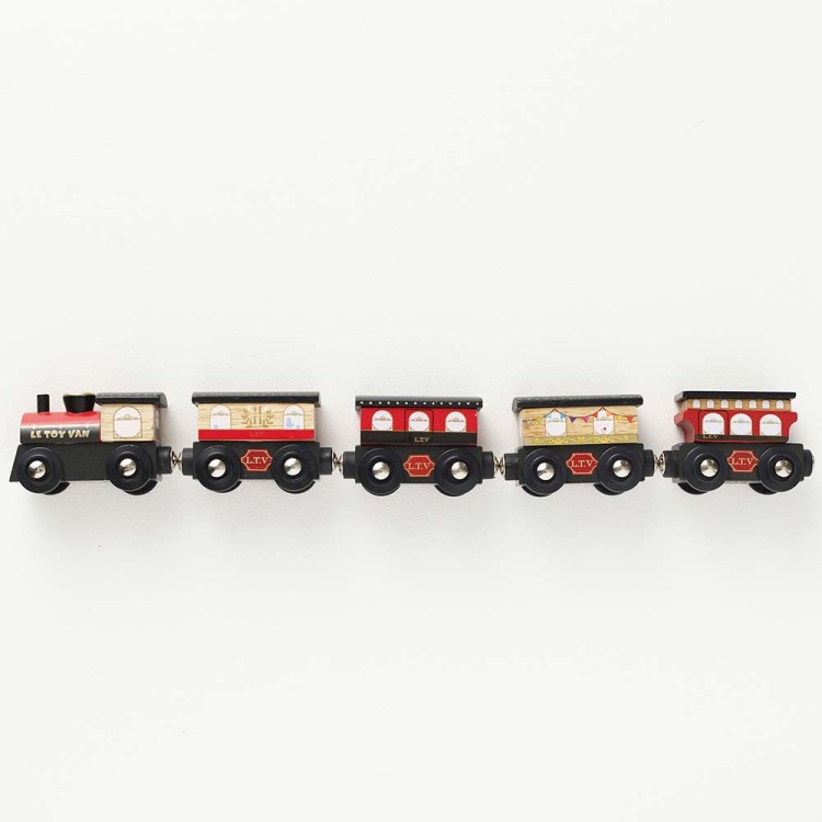 TV710-red-train-wooden-magnetic-royal-theme.jpg