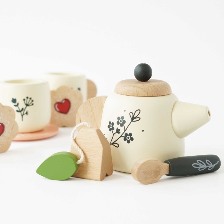 TV281-wooden-tea-set-and-tray-tea-pot.jpg