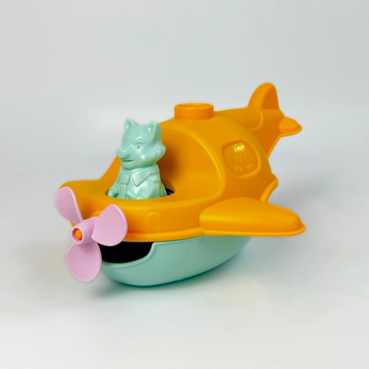 le-jouet-simple-jouet-bain-made-in-france-plastique-recycle-hydravion-jaune-P131-12-1-.jpg